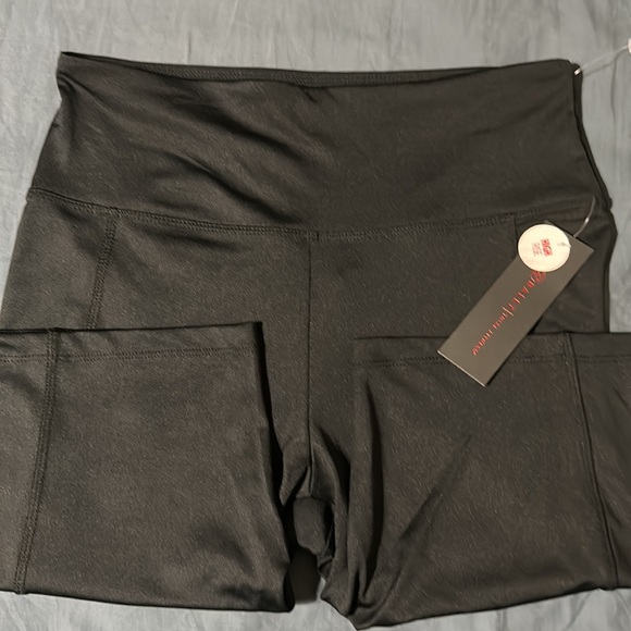 🆕Bally Total Fitness Women’s Short Size XL - Picture 6 of 10